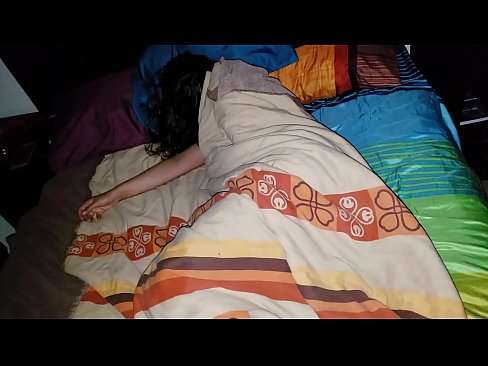 ❤️ Anak tiri memarahi ibu tirinya semasa dia tidur. Lucah cantik di lucah ms.villagesexvideos.ru