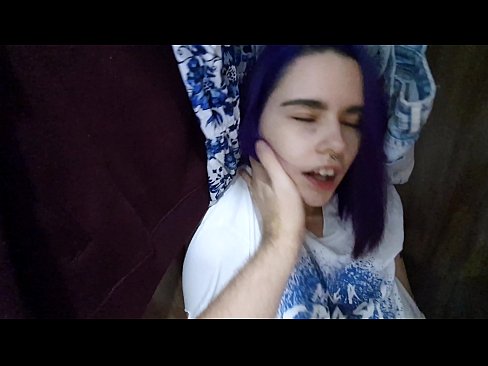 ❤️ Terjumpa adik saya di dalam almari dan membantunya merangkap Lucah cantik di lucah ms.villagesexvideos.ru